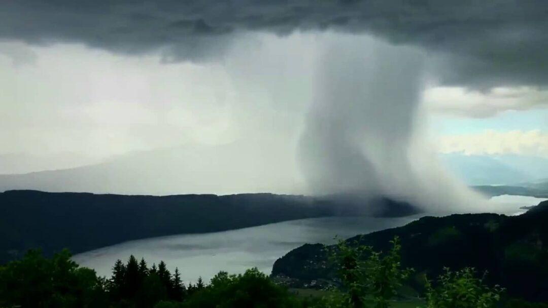 Cloudburst in Islamabad: What is a Cloud Burst? Cloudburst in Islamabad