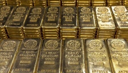 Gold Price in Pakistan Witnesses Decline amid International Rate Drop