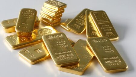 Gold Prices in Pakistan Plummet as Rupee Surges Against US Dollar