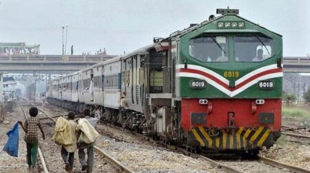 Pakistan Railways Launches Summer Vacation Special Train to Ease Overcrowding