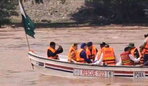 Maryam Nawaz Surveys Ravi River Flood Situation by Boat